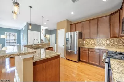 457 Teneyke Pl, Rahway, NJ 07065 - Photo 6