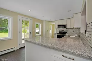 619 S Main St, Greenwich Township, NJ 08886 - Photo 10