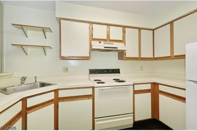 153 Cortland Lane Ondo, Bedminster Township, NJ 07921 - Photo 2