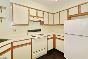 153 Cortland Ln Ondo, Bedminster Township, NJ 07921 - Photo 18