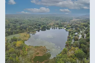 99 Seneca Lake Rd, Sparta Township, NJ 07871 - Photo 2