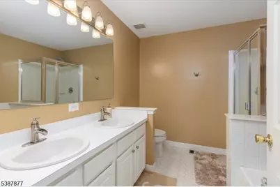 166 Riverwalk Way, Clifton, NJ 07014 - Photo 20