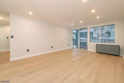 1 Wall St #1E, Fort Lee, NJ 07024 - Photo 10