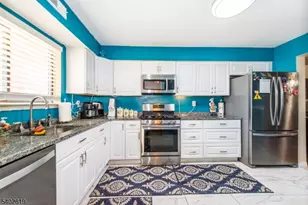 107 Nightingale Ct, Old Bridge Township, NJ 08857 - Photo 4