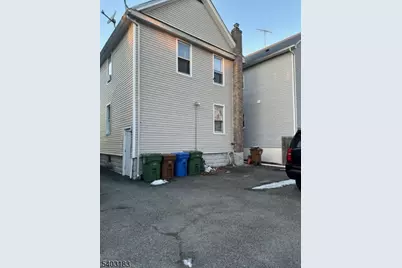 20 E Henry St, Linden, NJ 07036 - Photo 30