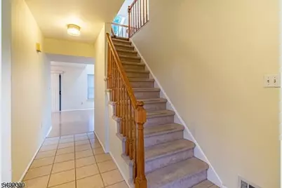 76 Stanwick Ct, Franklin Township, NJ 08873 - Photo 10