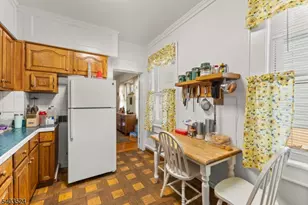 146 E 10th Ave, Roselle, NJ 07203 - Photo 8