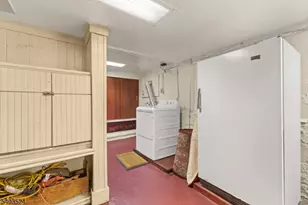 146 E 10th Ave, Roselle, NJ 07203 - Photo 14