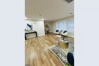 306 Carnegie Pl, Union Township, NJ 07088 - Photo 2