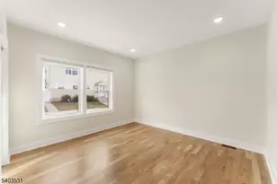 306 Carnegie Pl, Union Township, NJ 07088 - Photo 10