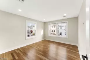 306 Carnegie Pl, Union Township, NJ 07088 - Photo 12