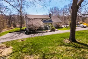 33 Ward Rd, Hardwick Township, NJ 07825 - Photo 2