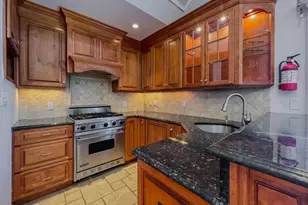 91 Cutler St, Clifton, NJ 07011 - Photo 2