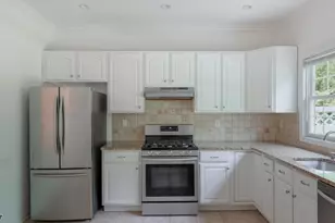 16 Riga Ct, Scotch Plains Township, NJ 07076 - Photo 8