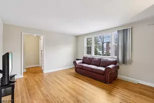 445 Morris Ave, Springfield Twp., NJ 07081 - Photo 4