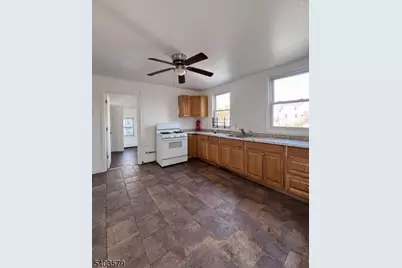 9 Sparrow St, Paterson, NJ 07524 - Photo 12