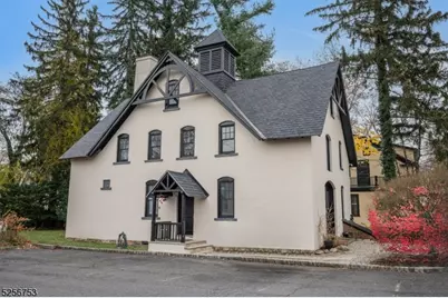 10 Oak St, Morristown, NJ 07960 - Photo 2