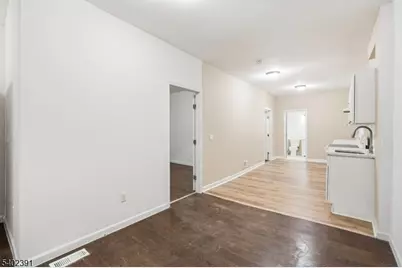 152 S 10th St, Newark, NJ 07107 - Photo 6