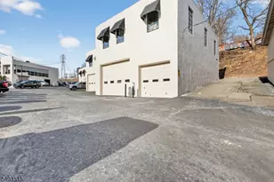 320 Broad St, Summit, NJ 07901 - Photo 4