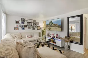 97 Long Hill Dr, Clifton, NJ 07013 - Photo 6