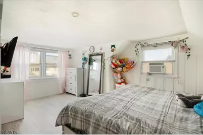 97 Long Hill Dr, Clifton, NJ 07013 - Photo 14