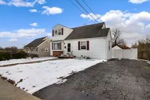 97 Long Hill Dr, Clifton, NJ 07013 - Photo 4