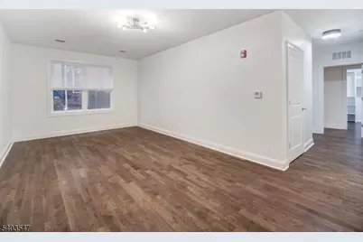 90 Clinton Ave #204, Newark, NJ 07114 - Photo 10