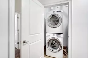 90 Clinton Ave, Newark, NJ 07114 - Photo 20