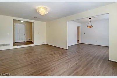 5 Vincent Drive, Parsippany, NJ 07054 - Photo 8