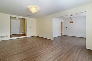 5 Vincent Dr, Parsippany, NJ 07054 - Photo 8