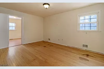 5 Vincent Drive, Parsippany, NJ 07054 - Photo 10