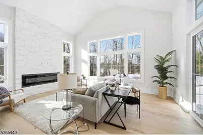 8 Montgomery Rd, Livingston, NJ 07039 - Photo 12