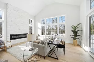 8 Montgomery Rd, Livingston, NJ 07039 - Photo 12