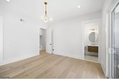 8 Montgomery Rd, Livingston, NJ 07039 - Photo 28