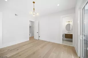 8 Montgomery Rd, Livingston, NJ 07039 - Photo 28