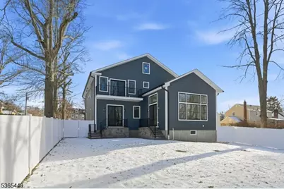 8 Montgomery Rd, Livingston, NJ 07039 - Photo 38