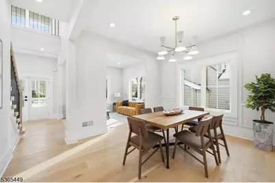 8 Montgomery Rd, Livingston, NJ 07039 - Photo 6