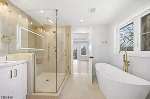 8 Montgomery Rd, Livingston, NJ 07039 - Photo 26