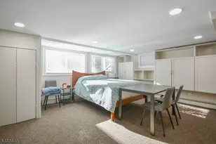 11 Morris Ct, Summit, NJ 07901 - Photo 10