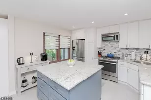 41 Killdeer Pl, Allamuchy Township, NJ 07840 - Photo 4