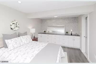 41 Killdeer Pl, Allamuchy Township, NJ 07840 - Photo 32