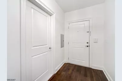 90 Clinton Ave, Newark, NJ 07114 - Photo 4