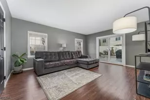 4 Windsor Ln, Lopatcong Township, NJ 08865 - Photo 16