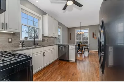 4 Windsor Lane, Lopatcong Township, NJ 08865 - Photo 10