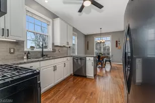 4 Windsor Ln, Lopatcong Township, NJ 08865 - Photo 10