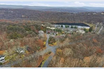 12 Mountain Ridge Rd, Bloomingdale, NJ 07403 - Photo 36