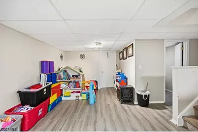 12 Mountain Ridge Rd, Bloomingdale, NJ 07403 - Photo 30