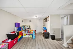 12 Mountain Ridge Rd, Bloomingdale, NJ 07403 - Photo 30