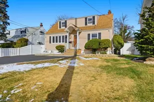 52 Broadway, Clark Township, NJ 07066 - Photo 1