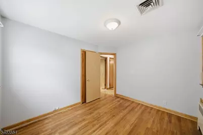 52 Broadway, Clark Township, NJ 07066 - Photo 16